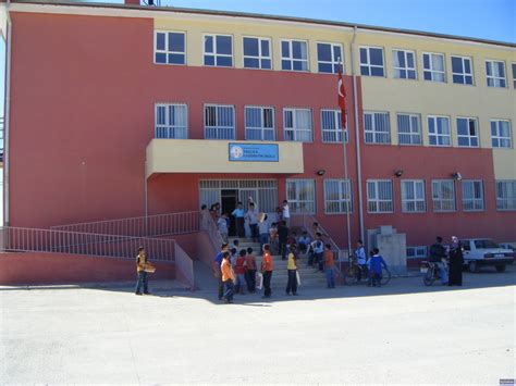 8 şubat ilköğretim okulu